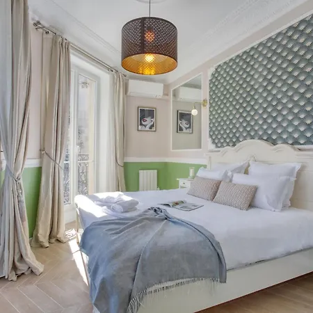 100m2 Avec 3ch - Romantique Centre Paris